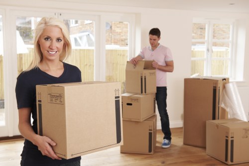 Professional packing and unpacking services in Queenspark for a smooth home move