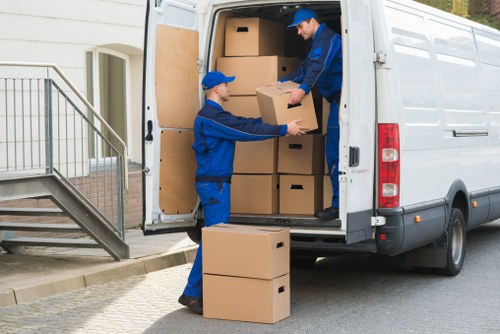 Transparent Removal Van Queenspark pricing and quotes overview
